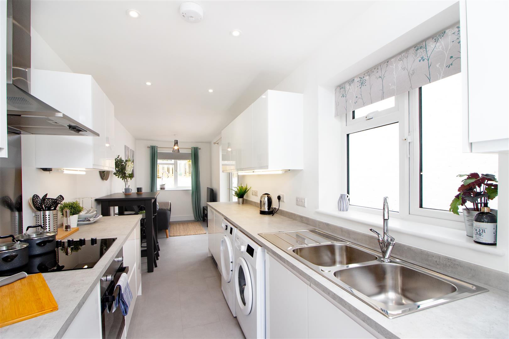18 South Lawn Terrace Kitchen