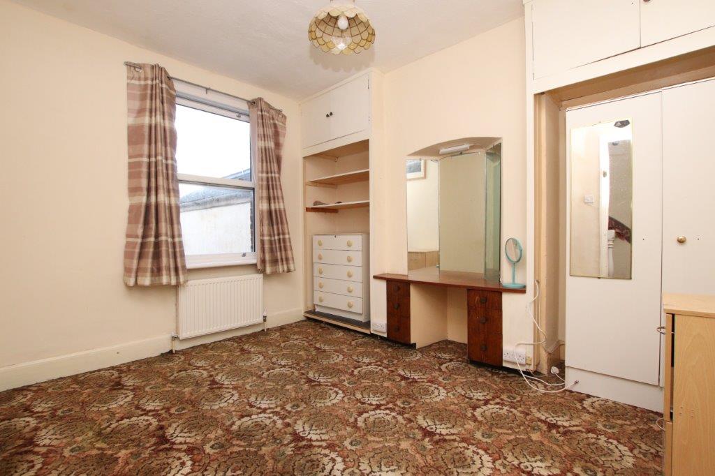 19 South Lawn Terrace Bedroom